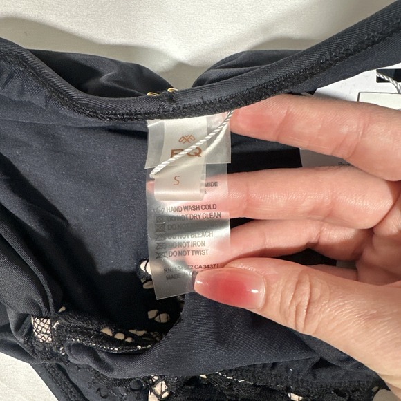 NWT $72 PQ SWIM [ Small ] Fanned Lace Bikini Bottoms in Midnight Black T2068 - Picture 7 of 10